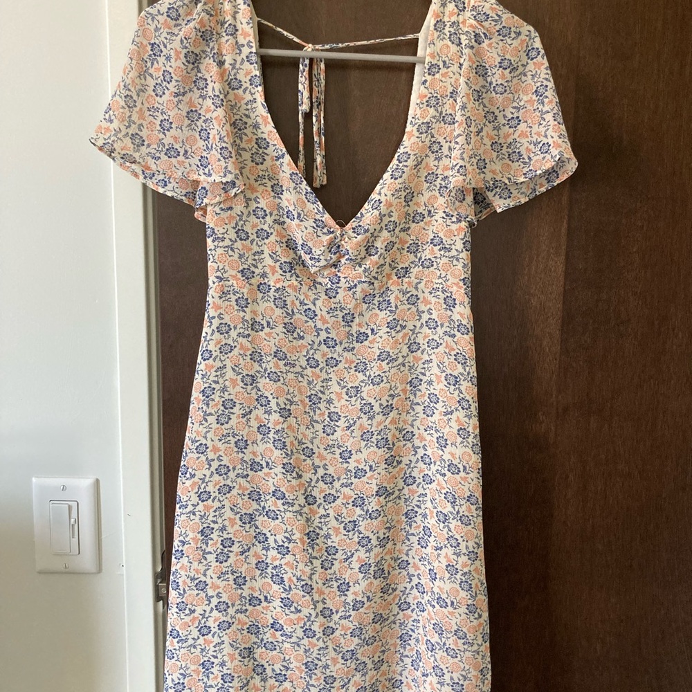 Urban Outfitters Blue and Pink Flutter Sleeve Sundress